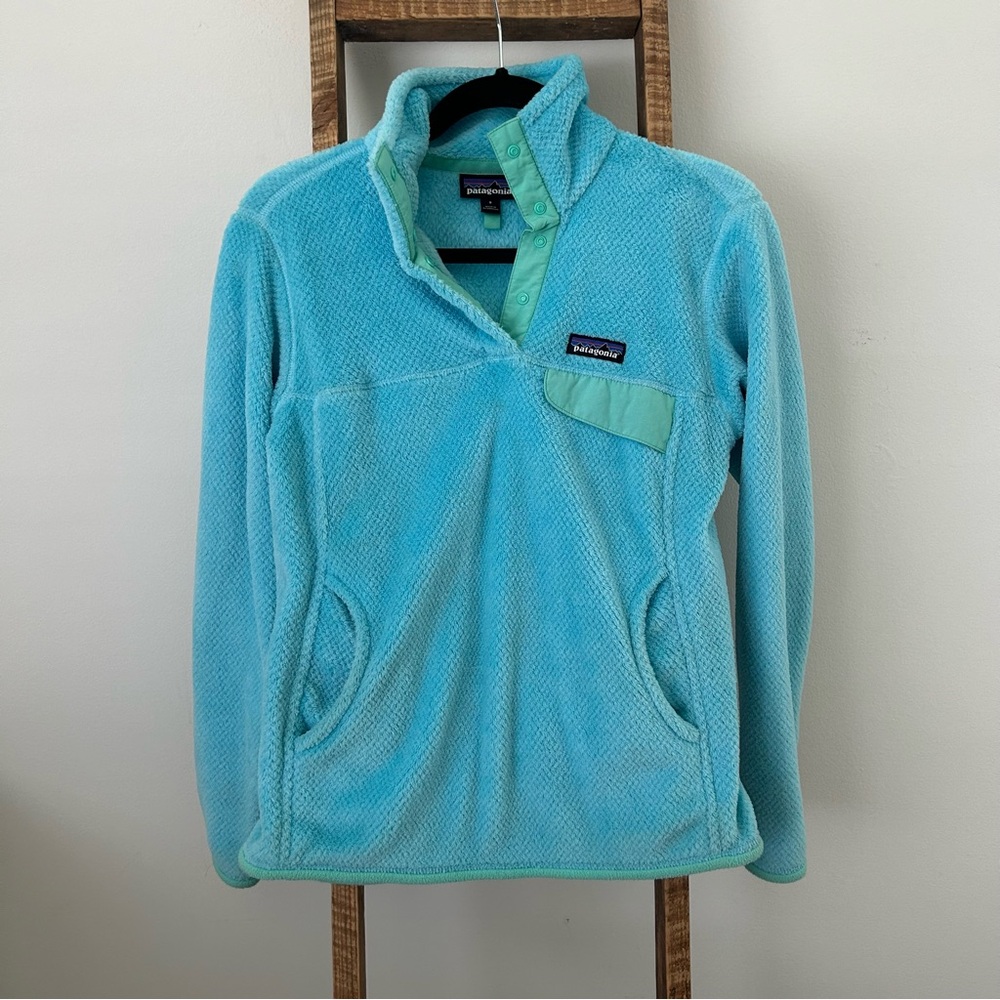Patagonia pullover, size small, light blue.
